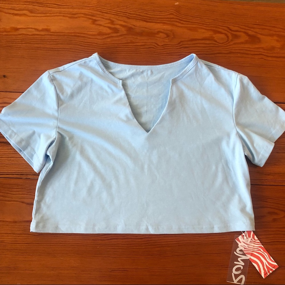 ROMWE • Medium Crop Top